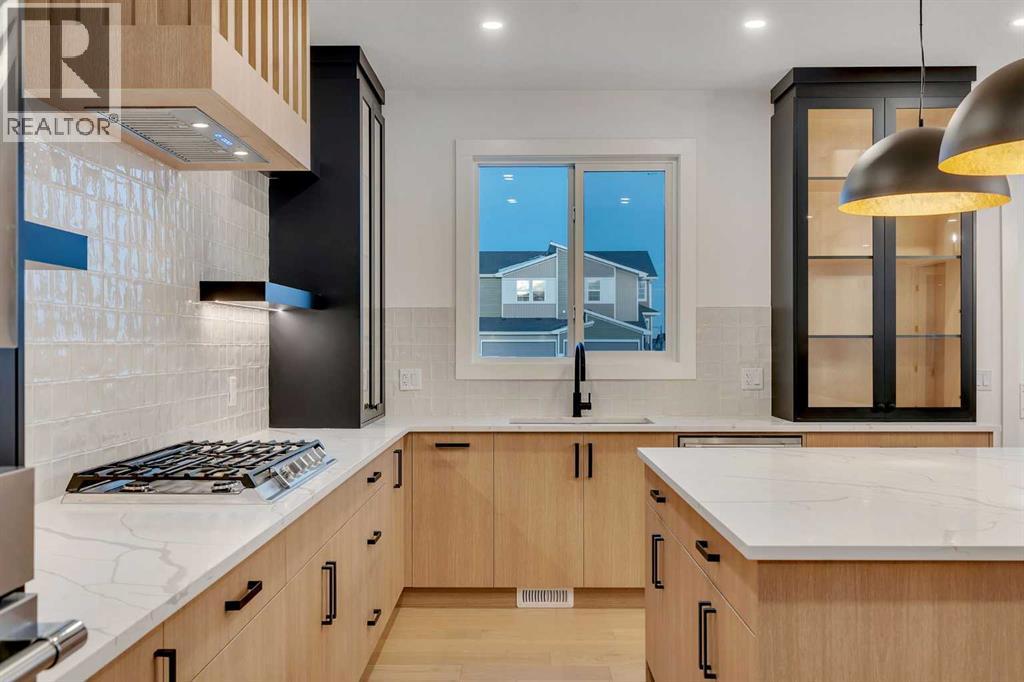 153 Waterford Passage, Chestermere, Alberta  T1X 3B6 - Photo 11 - A2298041