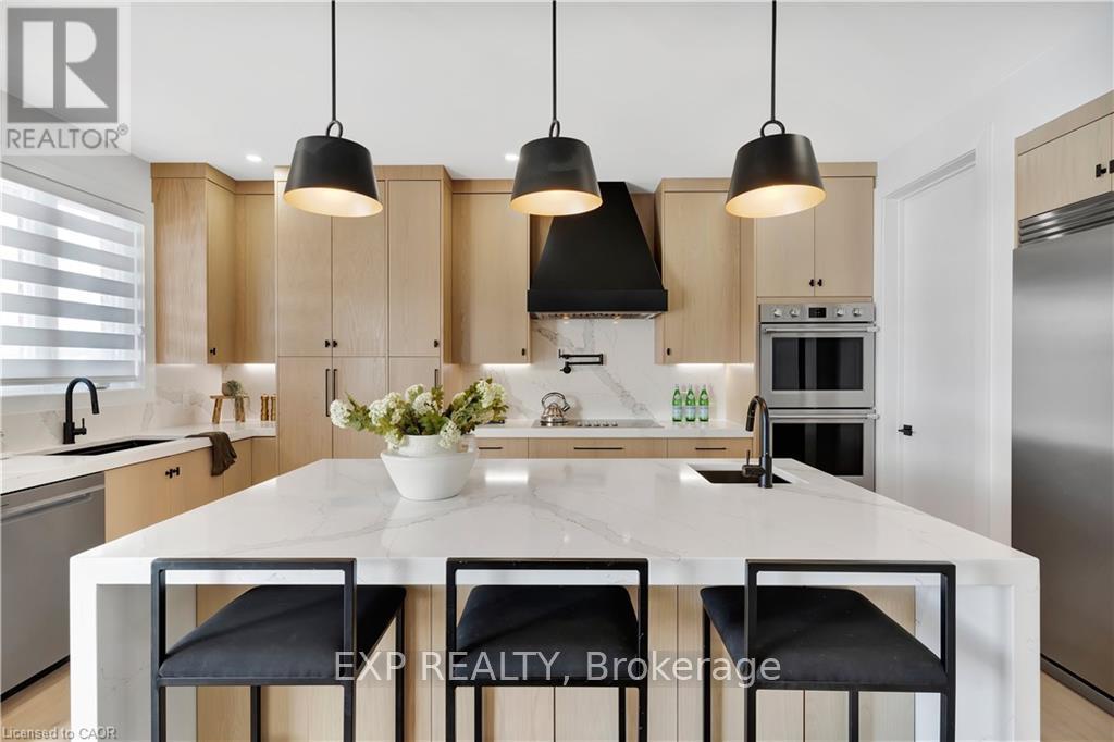 1048 Walton Avenue, North Perth, Ontario  N4W 3S2 - Photo 16 - X12954654