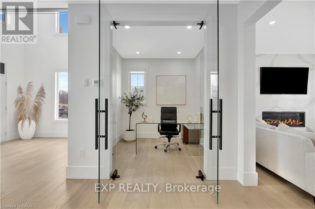 1048 Walton Avenue, North Perth, Ontario  N4W 3S2 - Photo 8 - X12954654