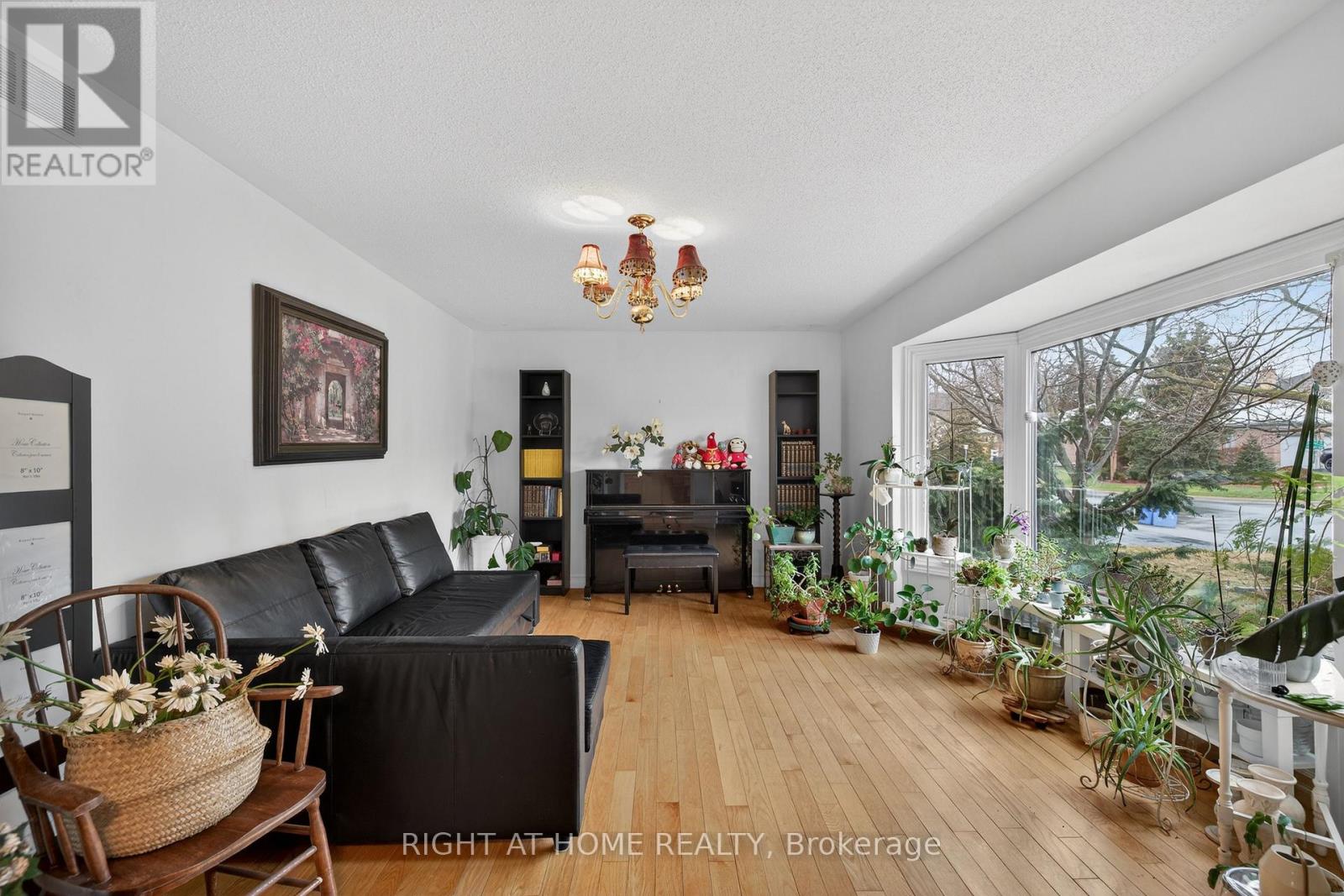 495 Jeffreybrook Close, London North, Ontario  N5X 2S5 - Photo 6 - X12954674