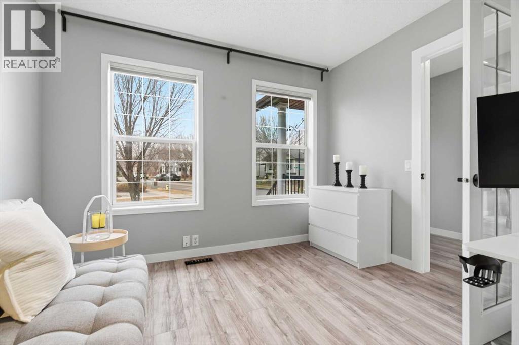 23 Prestwick Green Se, Calgary, Alberta T2Z 3M1 - Photo 4 - A2298063