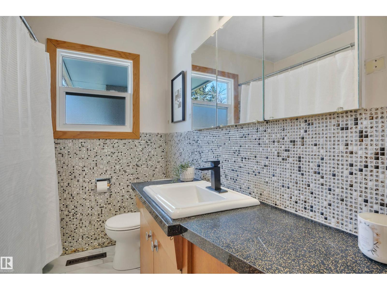 6608 84 St Nw, Edmonton, Alberta  T6E 2W9 - Photo 28 - E4480442