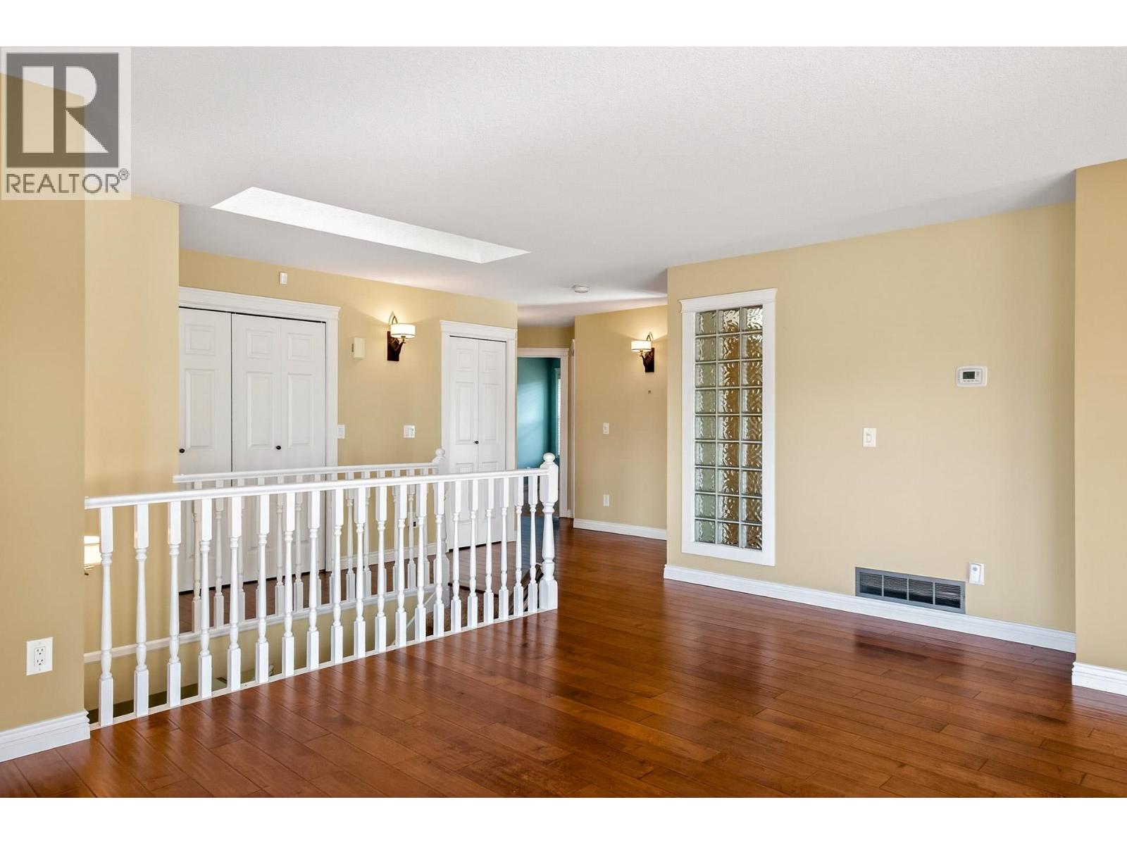 1238 Benneck Way, Port Coquitlam, British Columbia  V3C 5Y9 - Photo 8 - R3106530