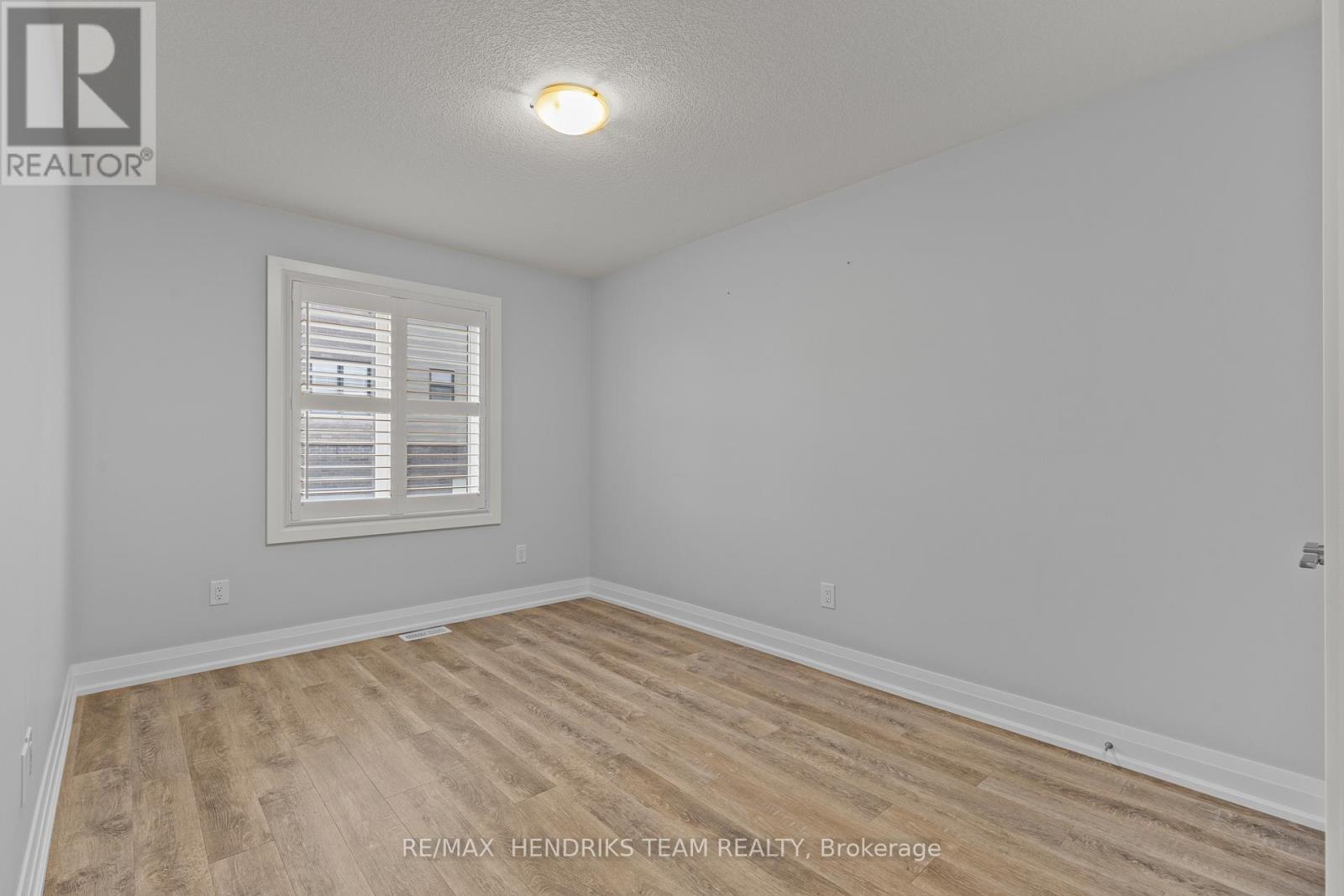 6649 Cropp Street, Niagara Falls, Ontario  L2E 0B7 - Photo 28 - X12952562