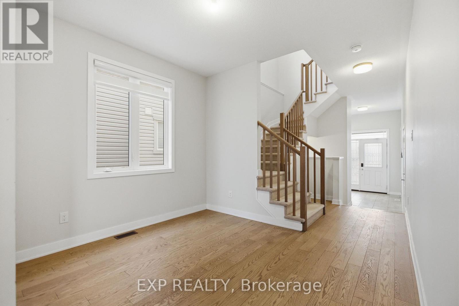 116 Main Halyard Lane, Ottawa, Ontario  K2J 7B6 - Photo 6 - X12954724