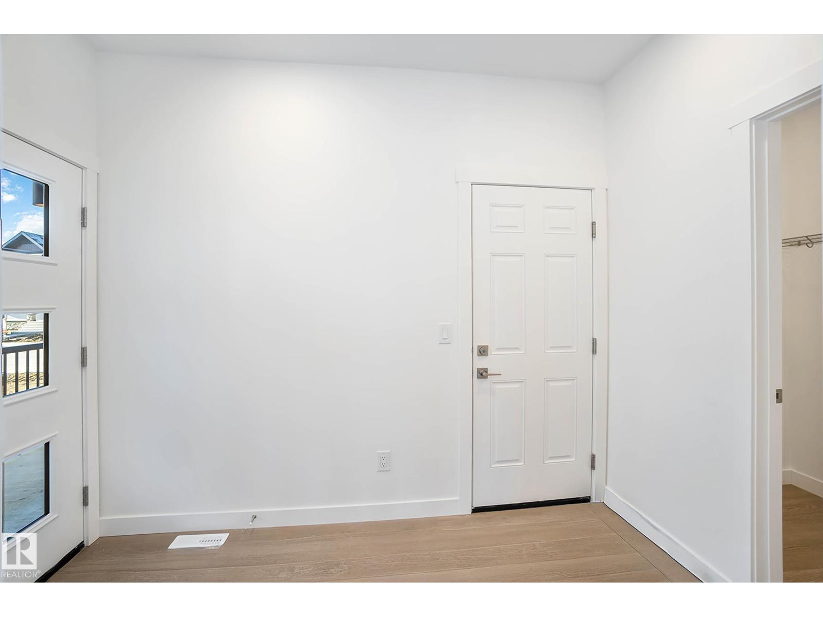 4027 207 St Nw, Edmonton, Alberta  T6M 3G1 - Photo 2 - E4480484