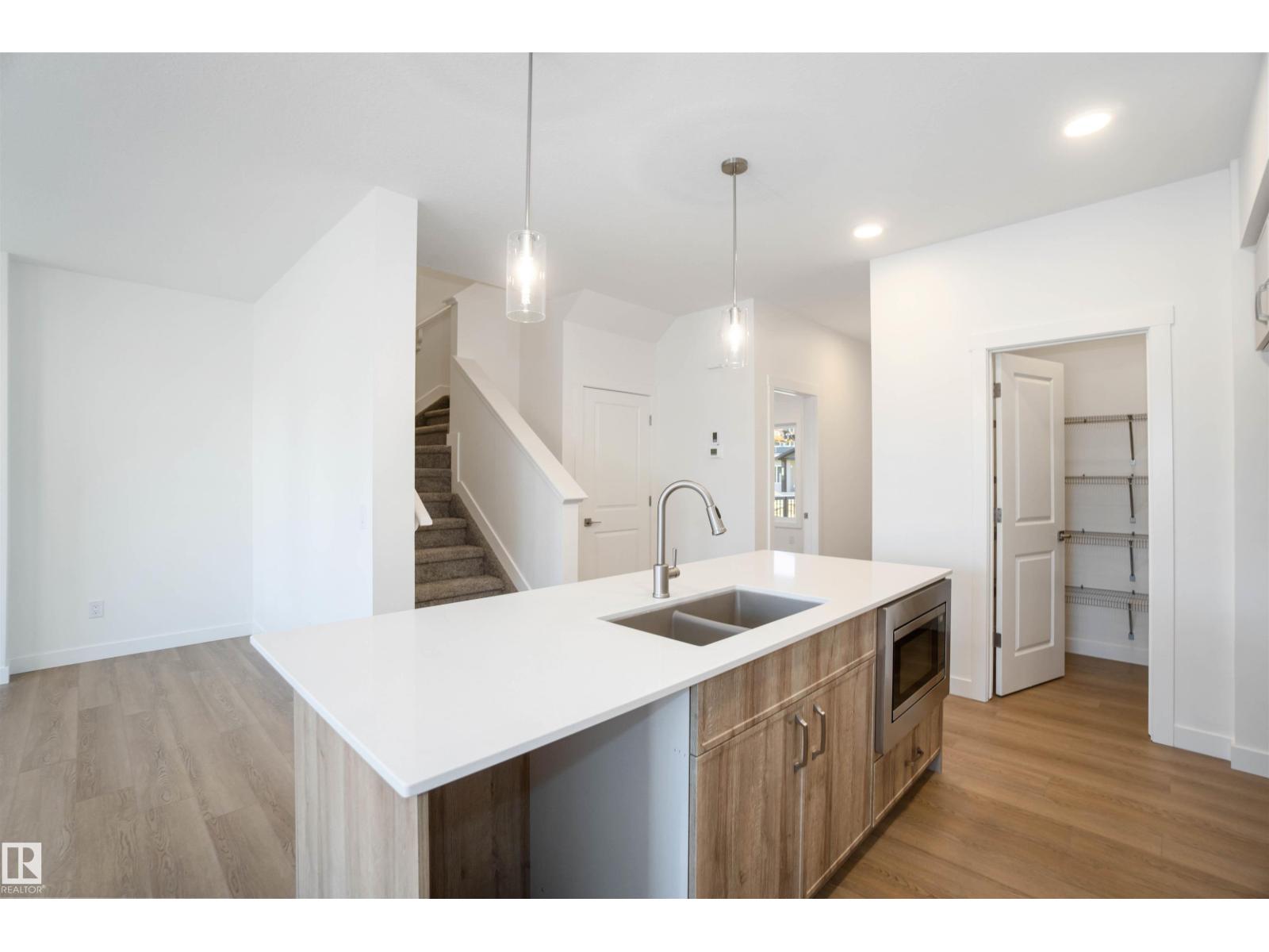 4027 207 St Nw, Edmonton, Alberta  T6M 3G1 - Photo 9 - E4480484