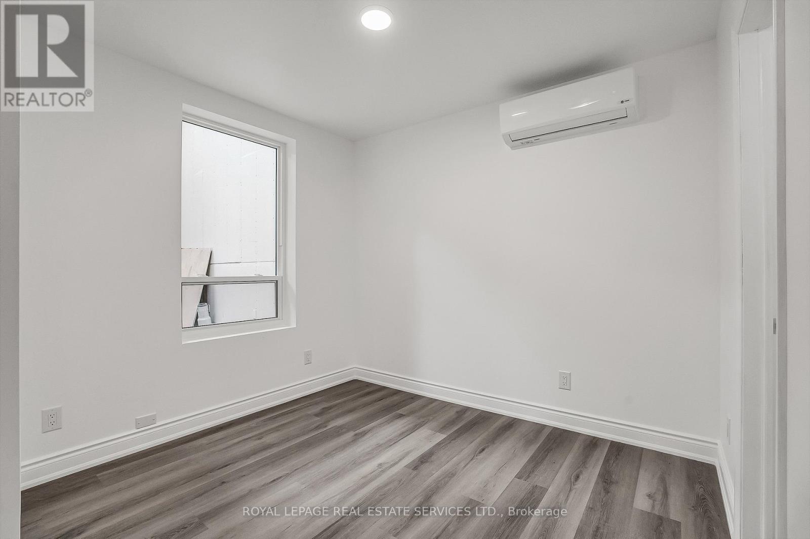 301 - 2820 Danforth Avenue, Toronto, Ontario  M4C 1M1 - Photo 14 - E12954698