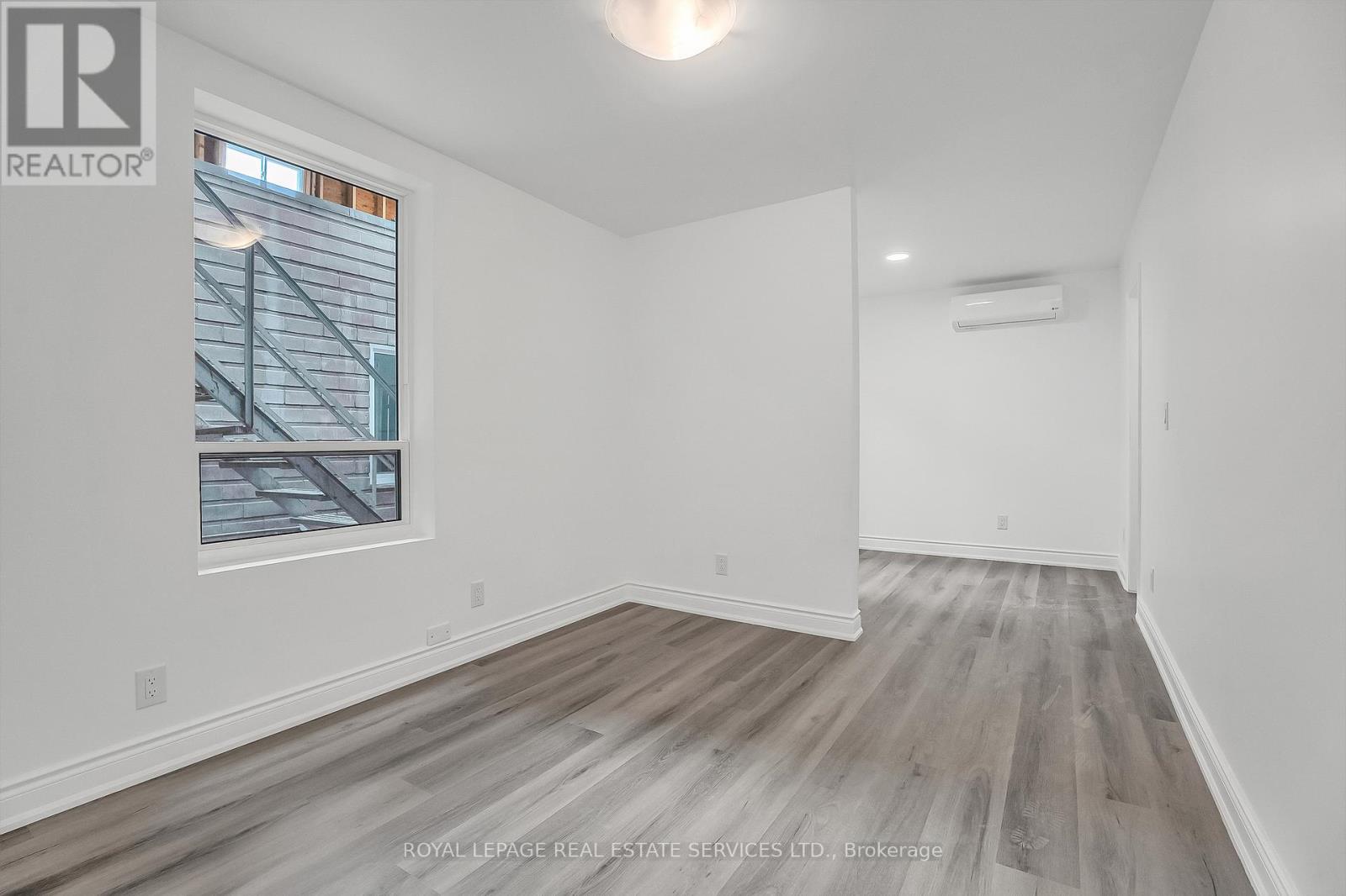 302 - 2820 Danforth Avenue, Toronto, Ontario  M4C 1M1 - Photo 11 - E12954706