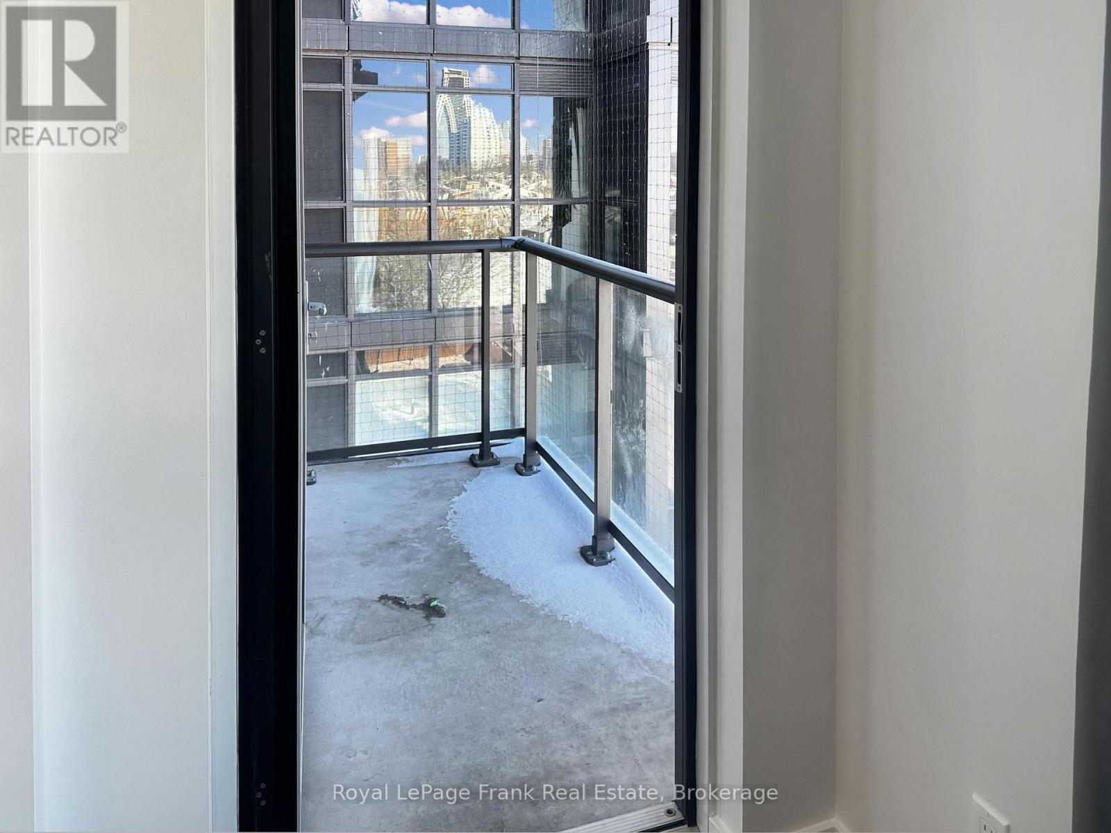 501 - 8 Trent Avenue, Toronto, Ontario  M4C 0A6 - Photo 14 - E12954726