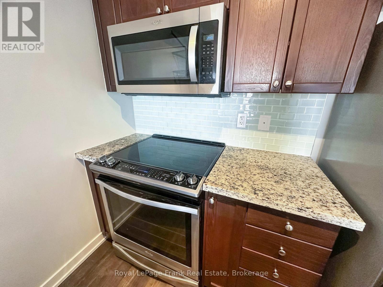 501 - 8 Trent Avenue, Toronto, Ontario  M4C 0A6 - Photo 6 - E12954726