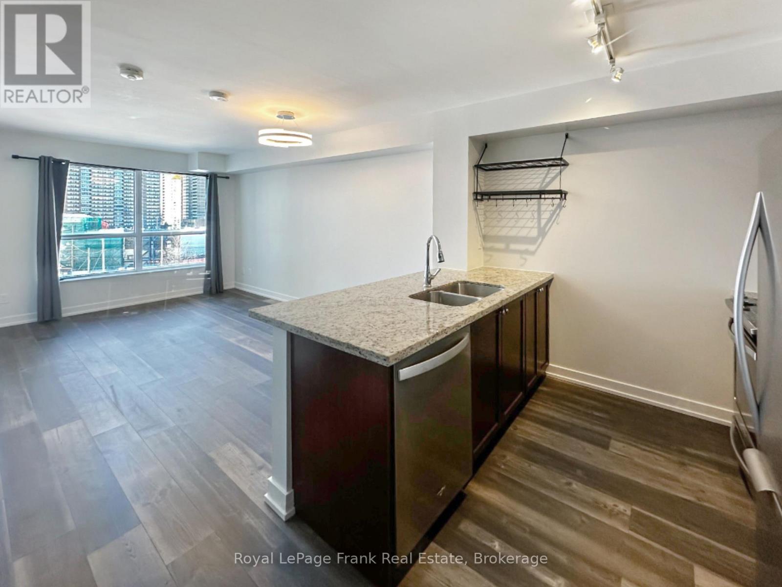 501 - 8 Trent Avenue, Toronto, Ontario  M4C 0A6 - Photo 8 - E12954726