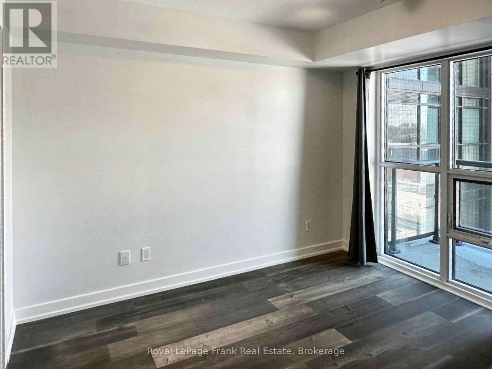 501 - 8 Trent Avenue, Toronto, Ontario  M4C 0A6 - Photo 9 - E12954726