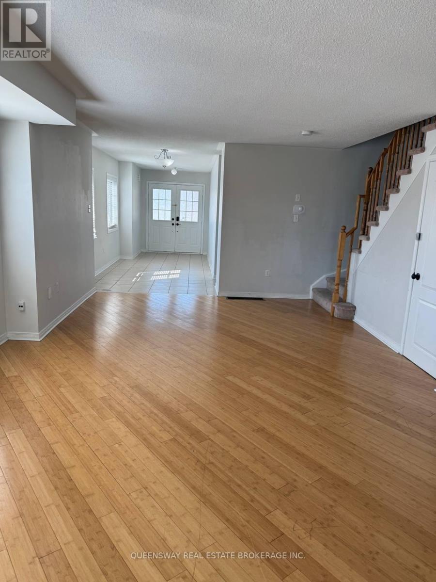 514 Candlestick Circle, Mississauga, Ontario  L4Z 0B2 - Photo 4 - W12954696