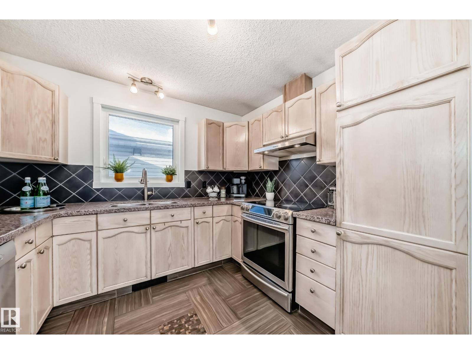 7011 190b St Nw, Edmonton, Alberta  T5T 5Z6 - Photo 12 - E4480485