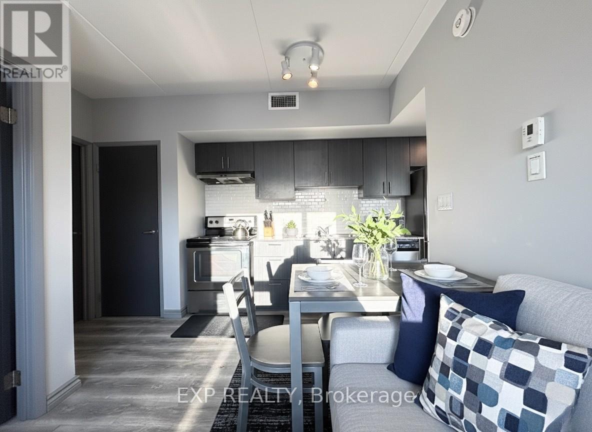 F504 - 275 Larch Street, Waterloo, Ontario  N2L 3R2 - Photo 3 - X12954700