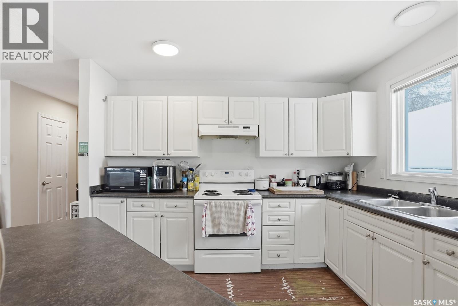 222 V Avenue S, Saskatoon, Saskatchewan  S7M 3B3 - Photo 11 - SK031849