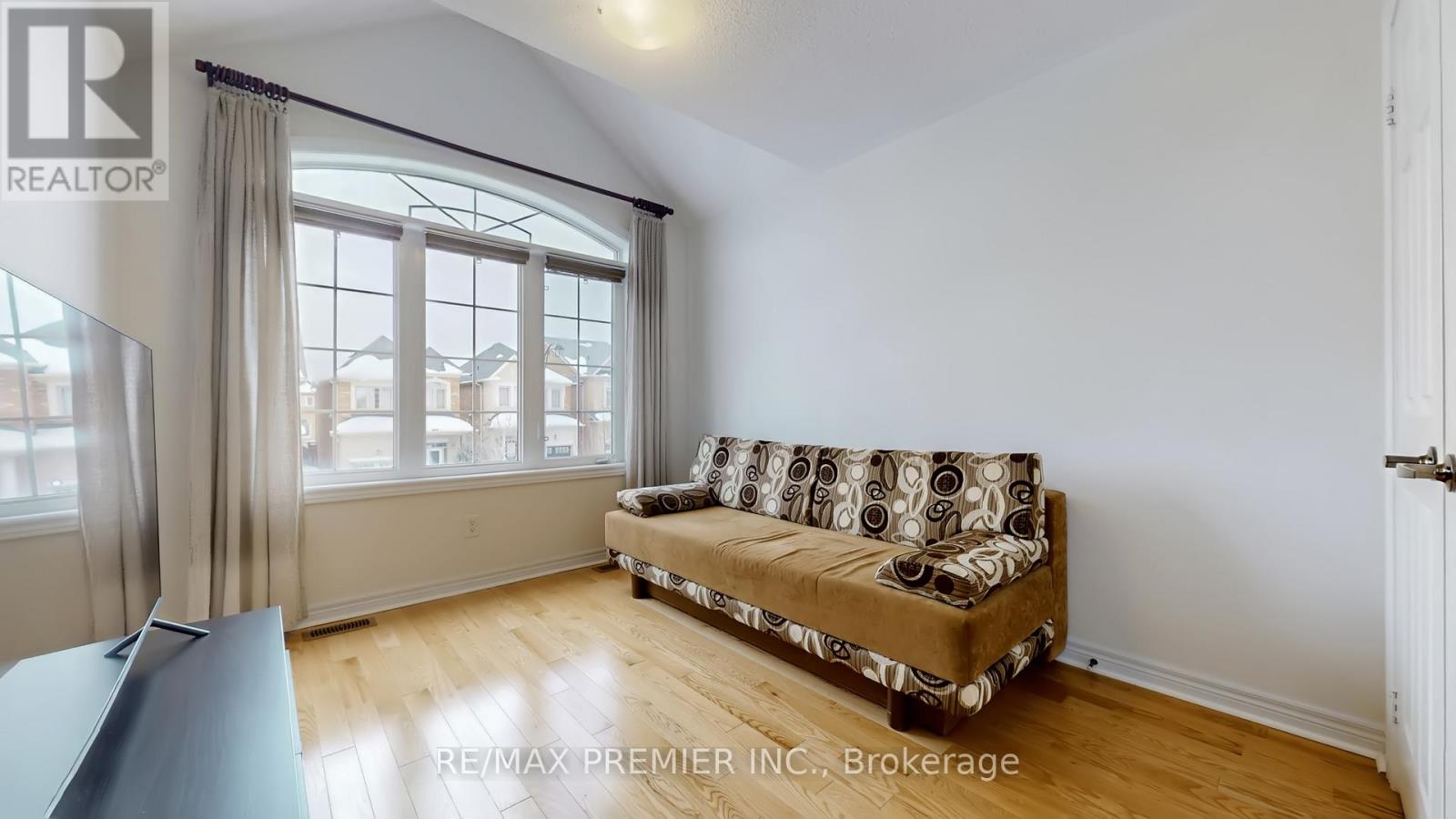 32 Blue Grouse Road, Vaughan, Ontario  L6A 4B9 - Photo 27 - N12952926