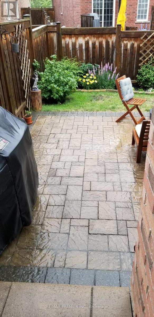 32 Blue Grouse Road, Vaughan, Ontario  L6A 4B9 - Photo 36 - N12952926