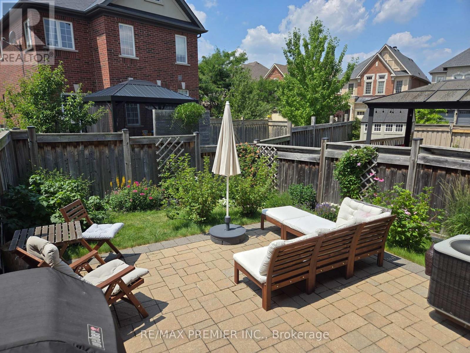 32 Blue Grouse Road, Vaughan, Ontario  L6A 4B9 - Photo 31 - N12952926