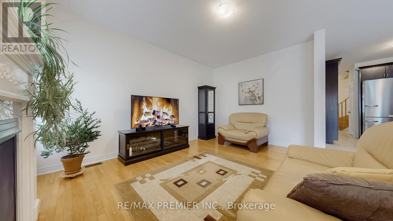 32 Blue Grouse Road, Vaughan, Ontario  L6A 4B9 - Photo 7 - N12952926