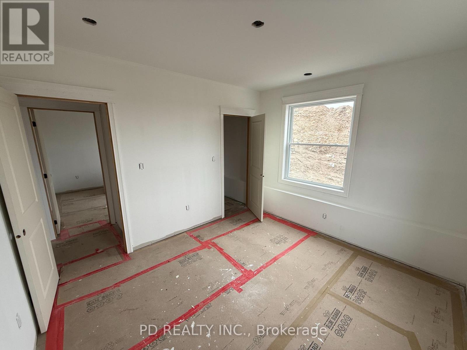 2467 Queen Mary Street, Cavan Monaghan, Ontario  L0A 1C0 - Photo 15 - X12954766