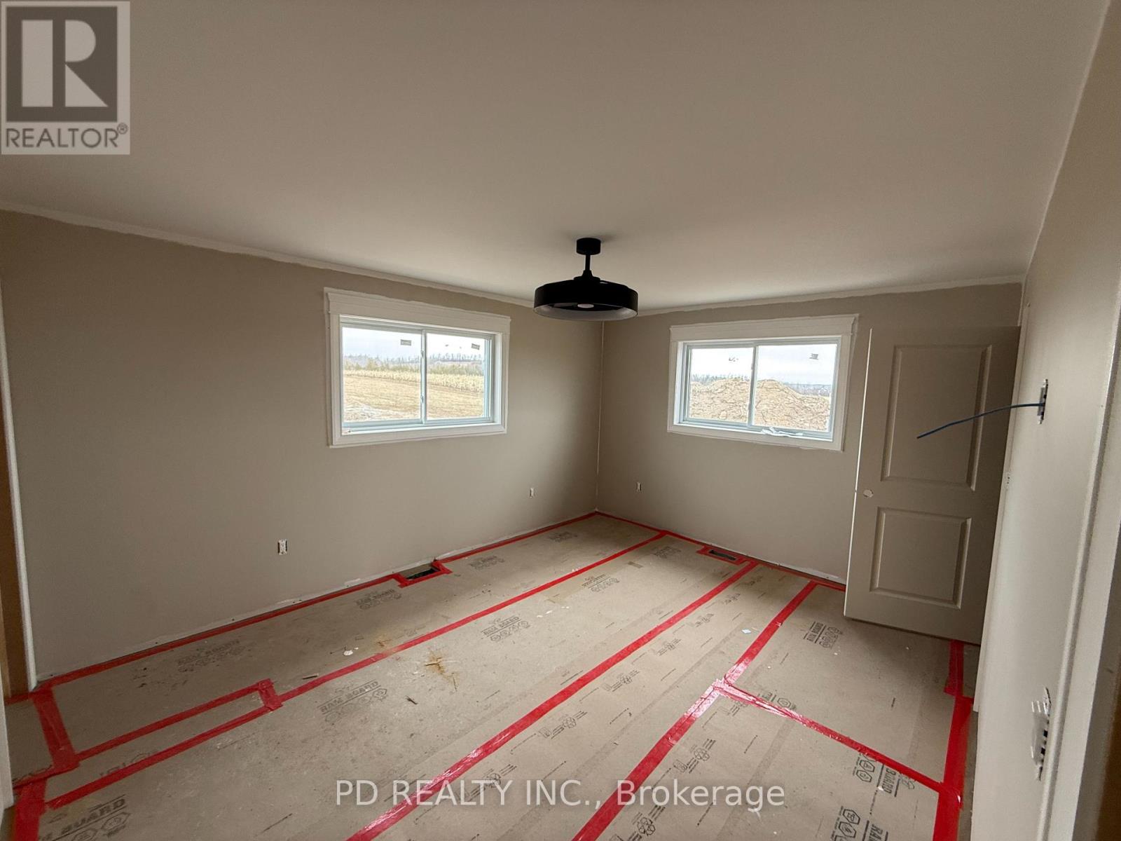 2467 Queen Mary Street, Cavan Monaghan, Ontario  L0A 1C0 - Photo 24 - X12954766