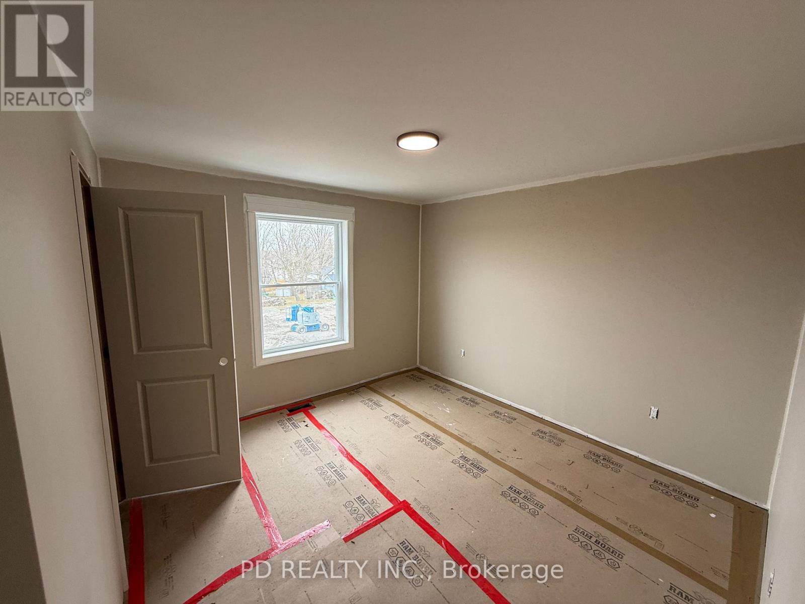 2467 Queen Mary Street, Cavan Monaghan, Ontario  L0A 1C0 - Photo 27 - X12954766