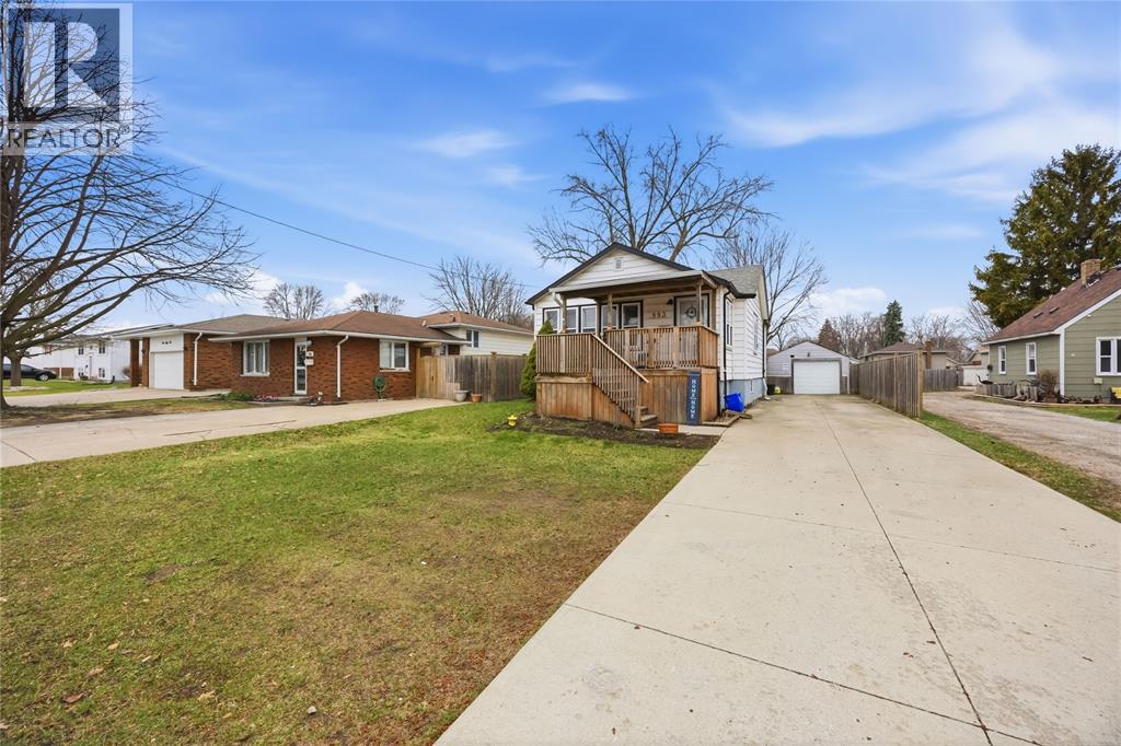 993 MURPHY ROAD, Sarnia, Ontario