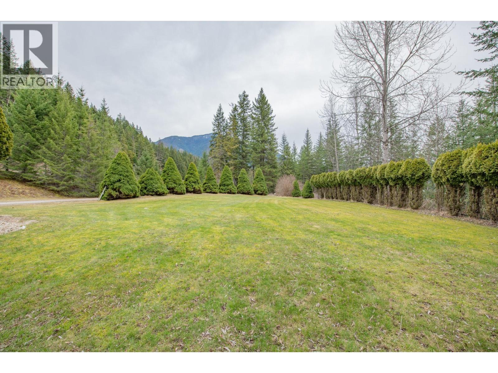 1495 6 Highway, Nakusp, British Columbia  V0G 1R1 - Photo 66 - 10381274