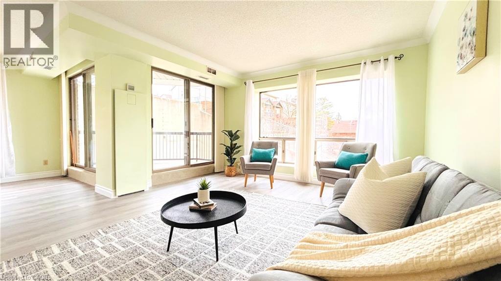 300 KEATS Way Unit# 207, Waterloo, Ontario