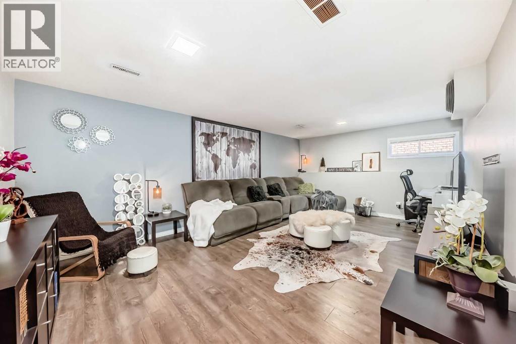 71 Macewan Glen Road NW, Calgary, Alberta  T3K 2J3 - Photo 36 - A2294998