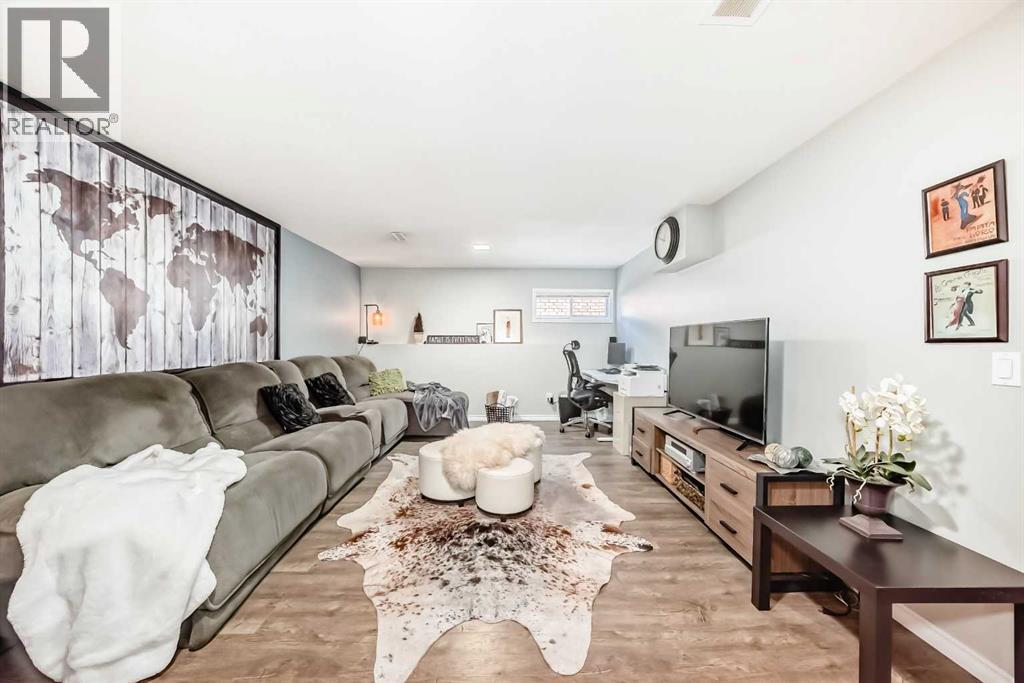 71 Macewan Glen Road NW, Calgary, Alberta  T3K 2J3 - Photo 37 - A2294998