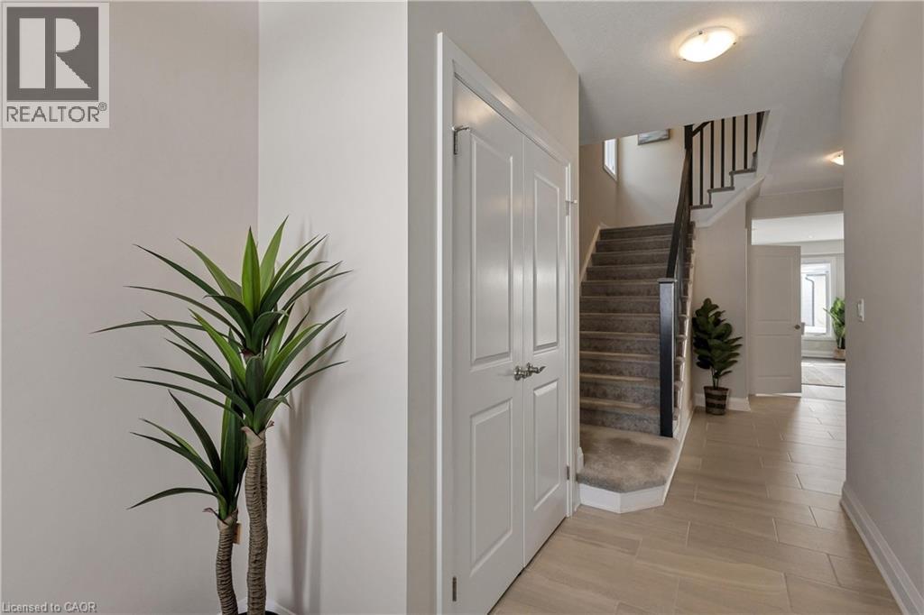 286 Chokecherry Crescent, Waterloo, Ontario  N2V 0C3 - Photo 4 - 40817517