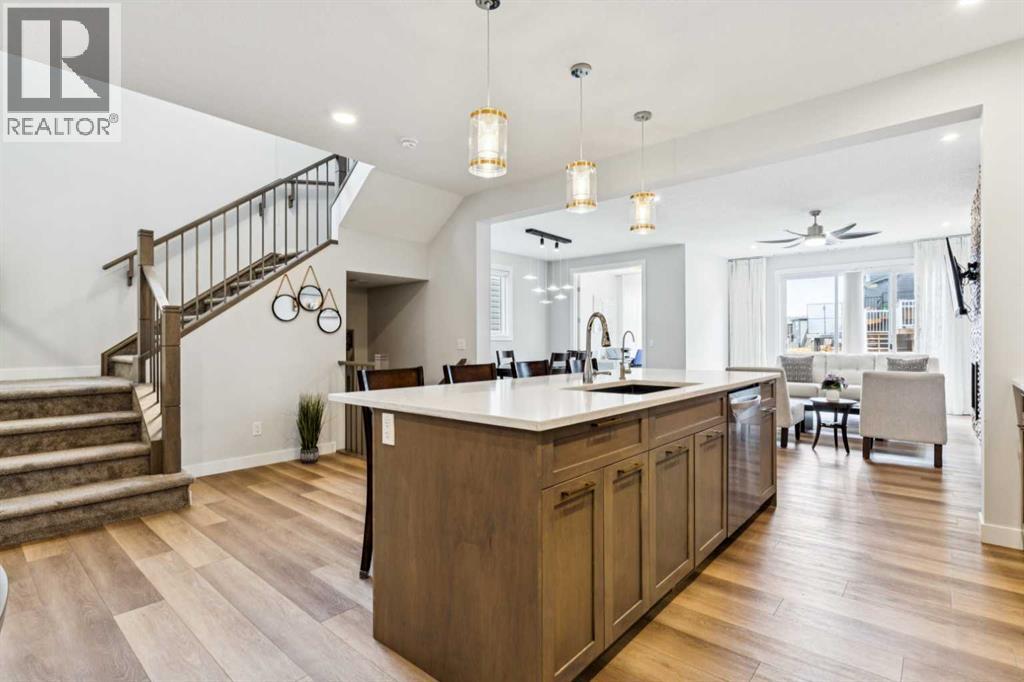 411 Rowley Way Nw, Calgary, Alberta  T3L 0G5 - Photo 4 - A2295316