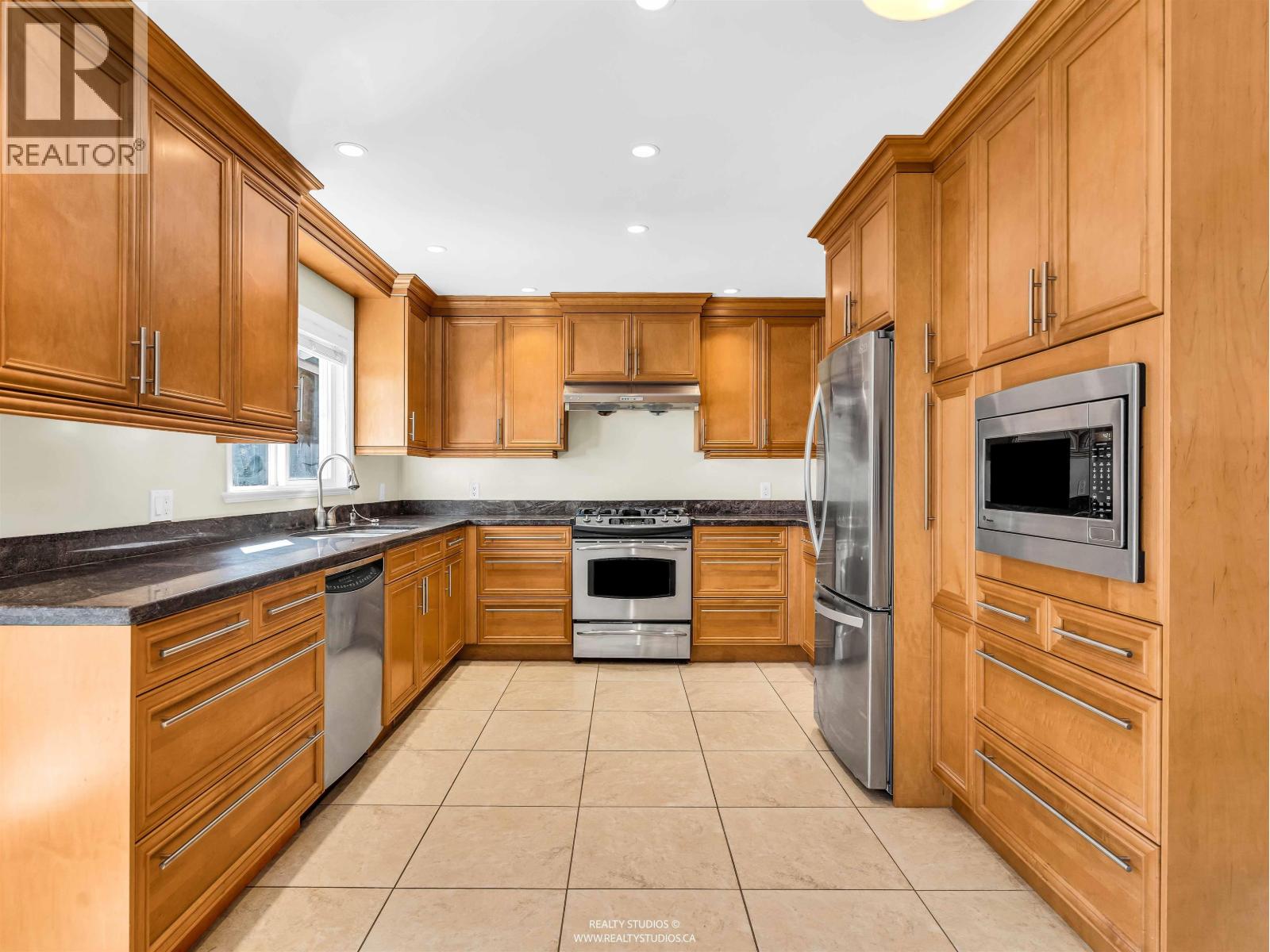 6431 Nanika Crescent, Richmond, British Columbia  V7C 2W6 - Photo 18 - R3105239