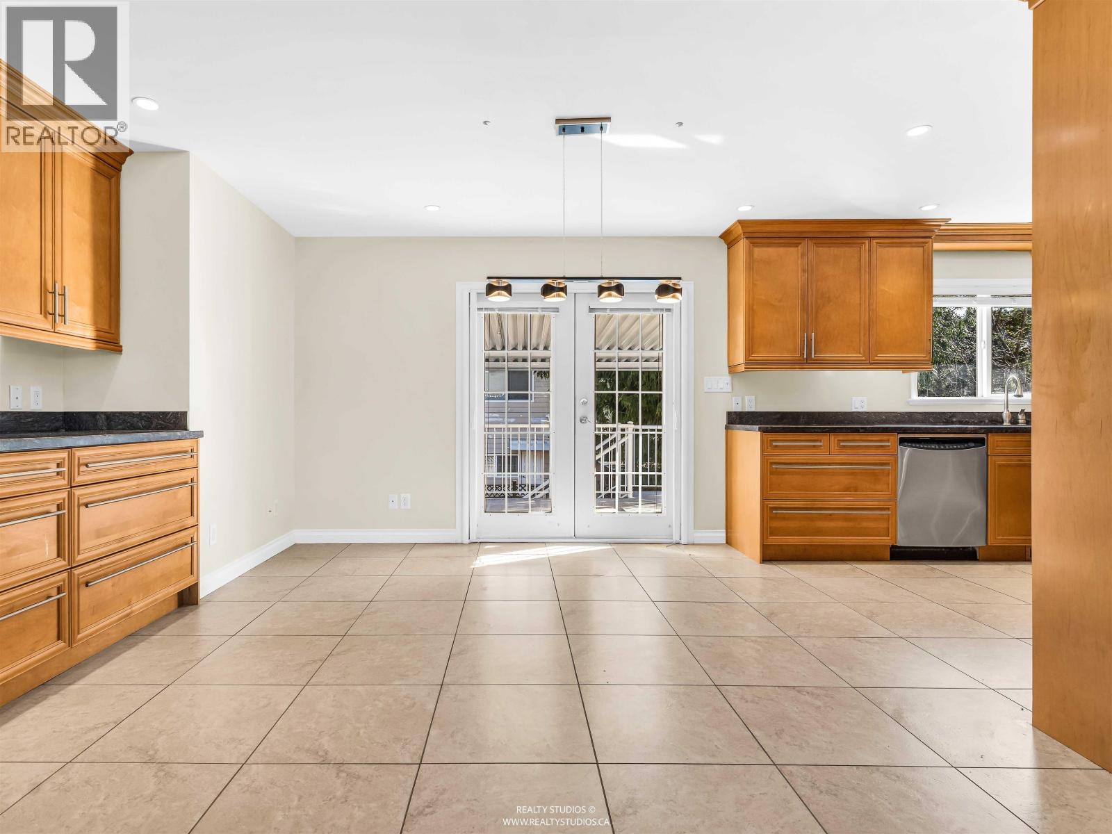 6431 Nanika Crescent, Richmond, British Columbia  V7C 2W6 - Photo 24 - R3105239