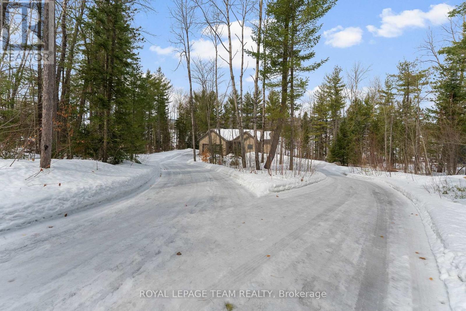 424 Lakewoods Drive, Madawaska Valley, Ontario  K0J 1B0 - Photo 37 - X12954764