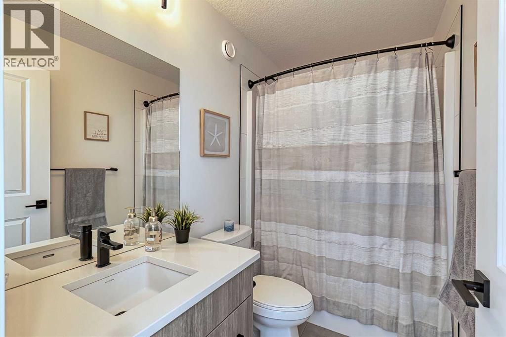 3 Saddlebred Court, Cochrane, Alberta  T4C 3B5 - Photo 31 - A2295839