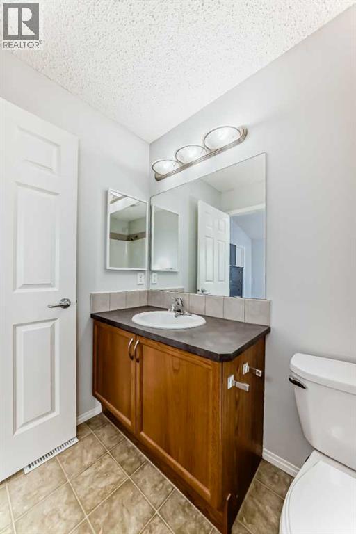 9275 Saddlebrook Drive NE, Calgary, Alberta  T3J 5M5 - Photo 14 - A2298694