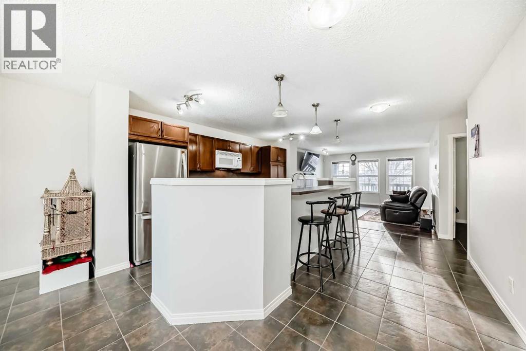9275 Saddlebrook Drive NE, Calgary, Alberta  T3J 5M5 - Photo 8 - A2298694