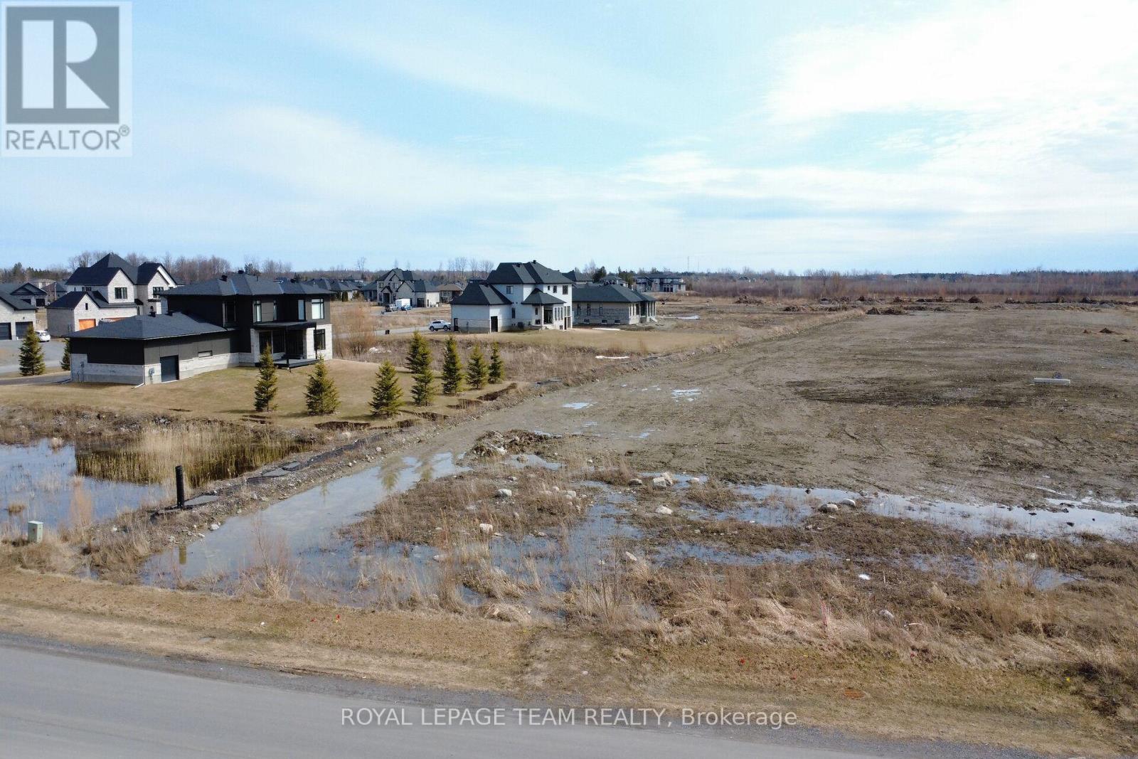 6715 Still Meadow Way, Ottawa, Ontario  K4P 0G1 - Photo 4 - X12954750