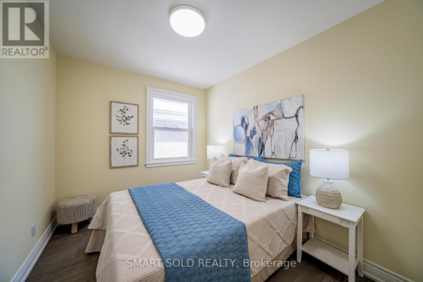 995 Garrard Avenue, Mississauga, Ontario  L5E 1L4 - Photo 17 - W12885392