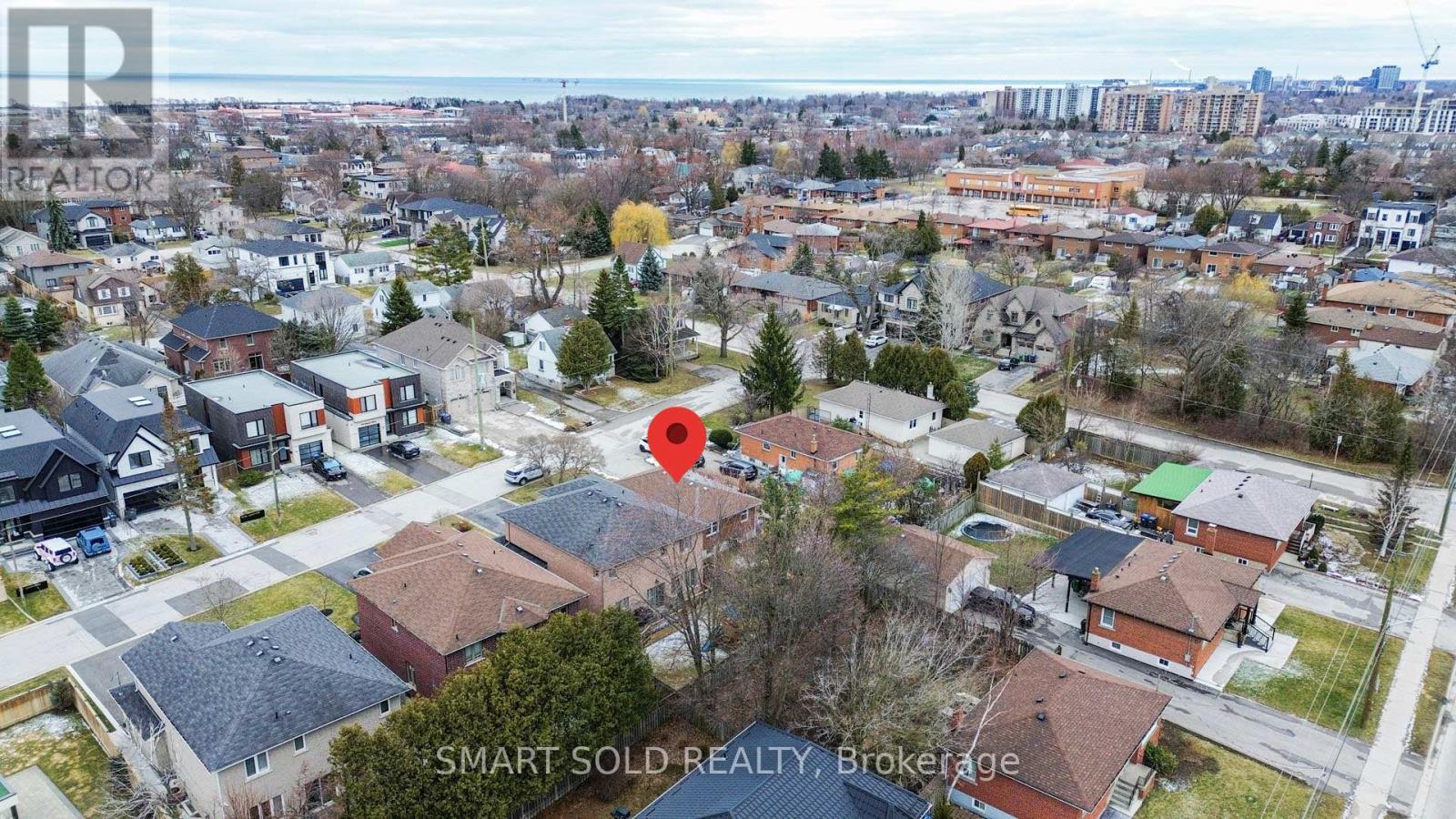 995 Garrard Avenue, Mississauga, Ontario  L5E 1L4 - Photo 42 - W12885392