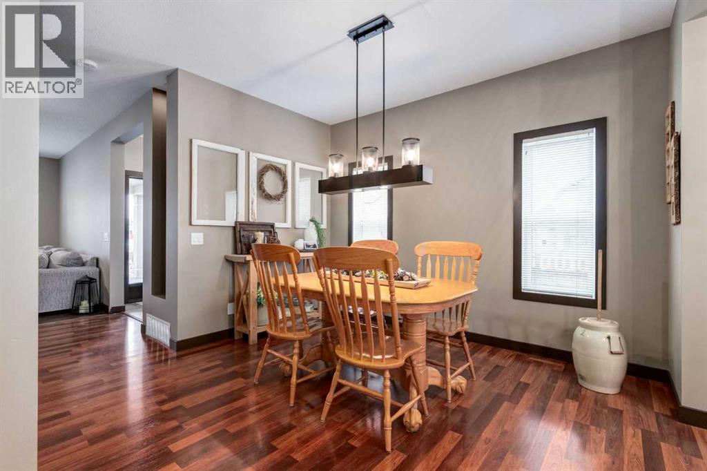 4 Copperpond Grove SE, Calgary, Alberta  T3S 0A6 - Photo 6 - A2296269