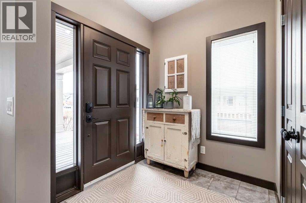 4 Copperpond Grove SE, Calgary, Alberta  T3S 0A6 - Photo 2 - A2296269