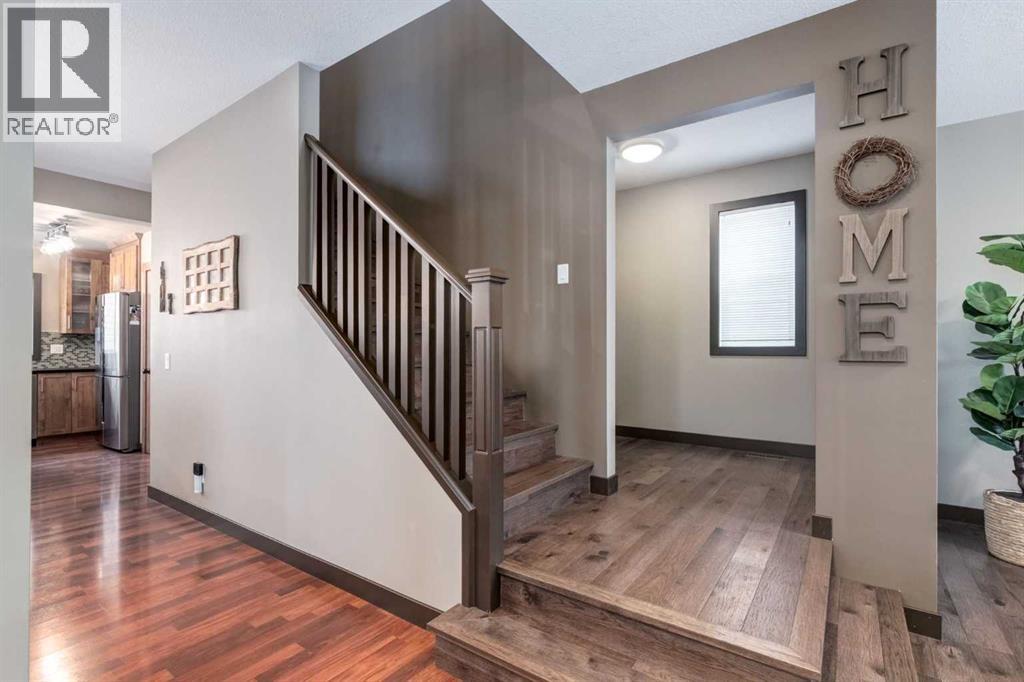 4 Copperpond Grove SE, Calgary, Alberta  T3S 0A6 - Photo 10 - A2296269