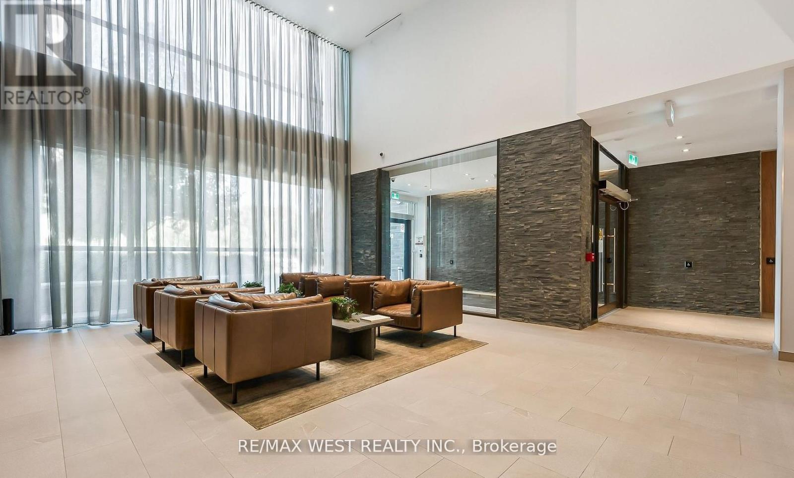 202 - 10 Deerlick Court, Toronto, Ontario  M3A 0A7 - Photo 2 - C12954736