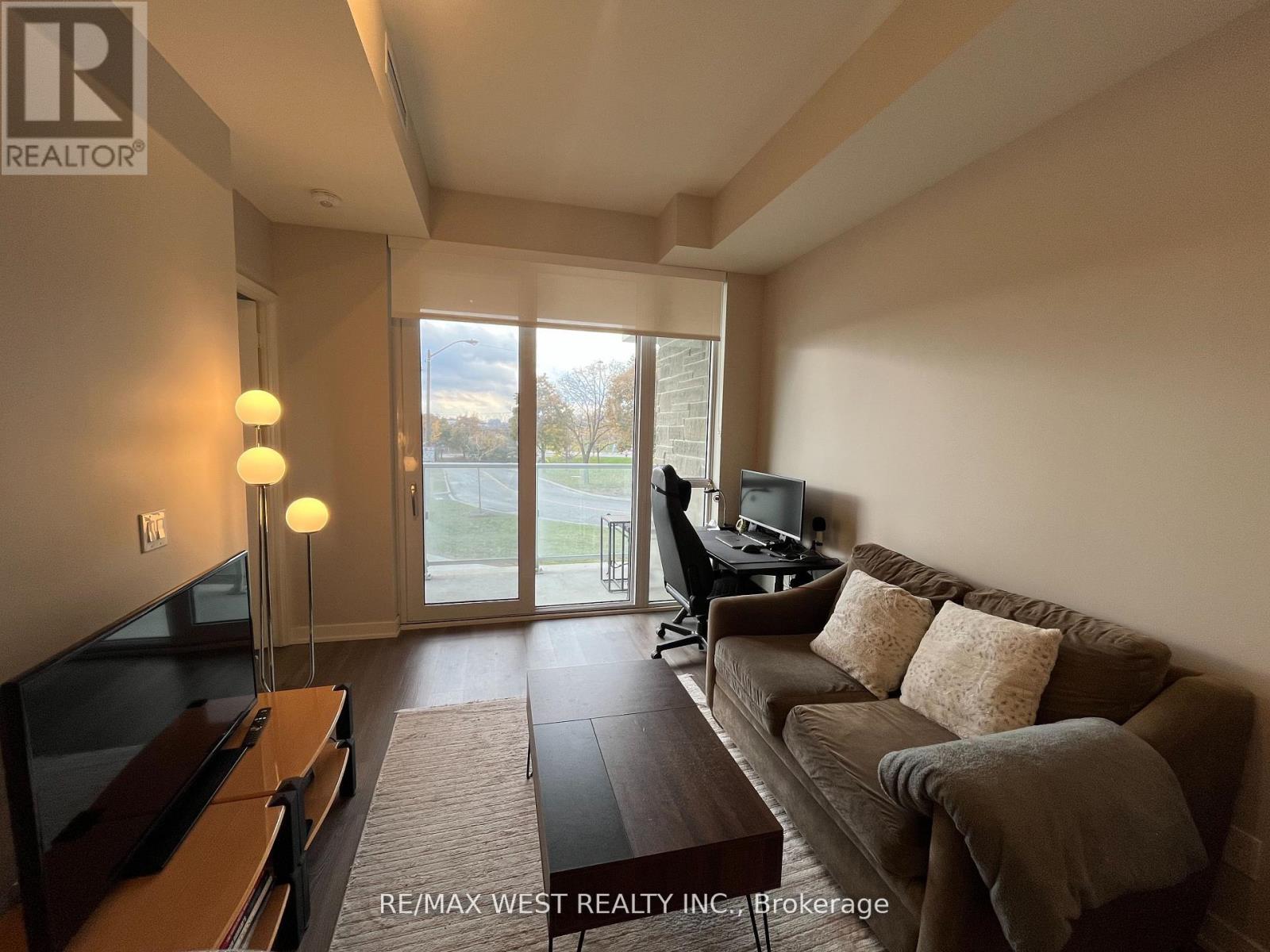 202 - 10 Deerlick Court, Toronto, Ontario  M3A 0A7 - Photo 3 - C12954736