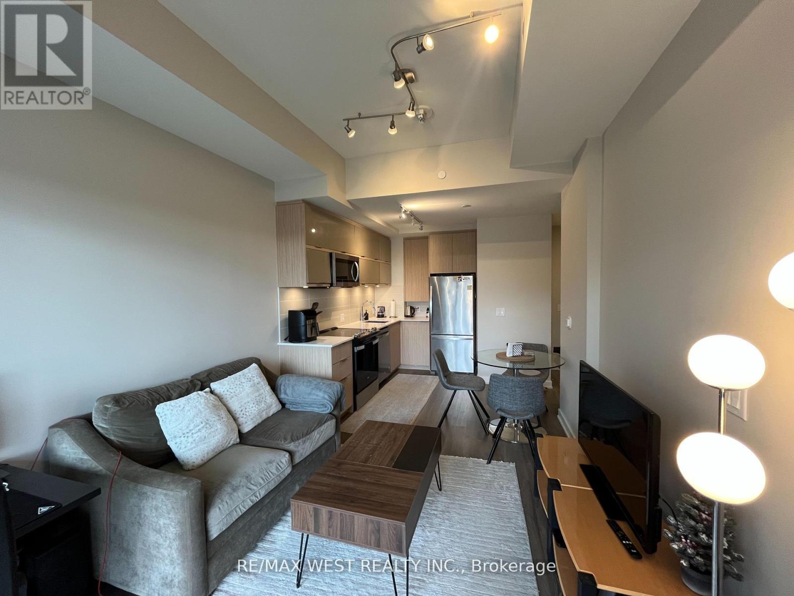 202 - 10 Deerlick Court, Toronto, Ontario  M3A 0A7 - Photo 4 - C12954736